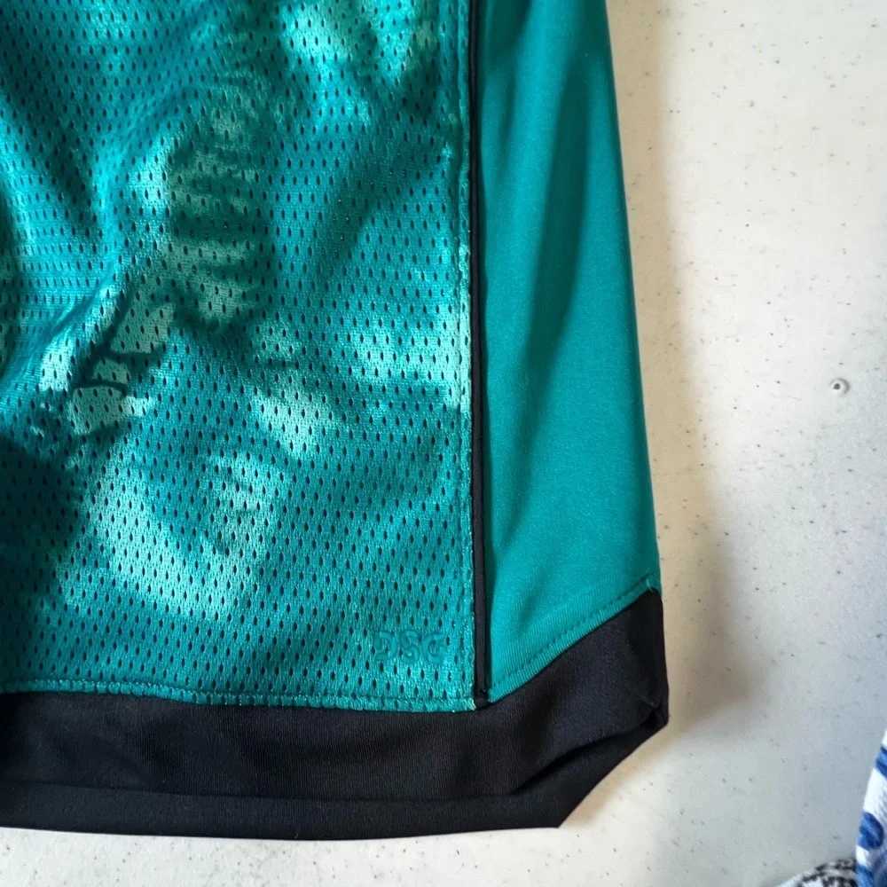 DSG BASKETBALL SHORT BOYS LARGE TEAL SURF TIE DYE W/SOLID TEAL INSET ON SIDES